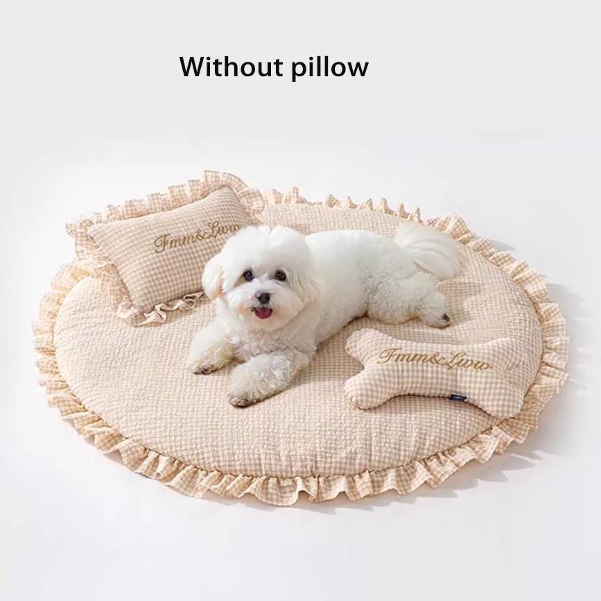 Round pet mat for all seasons