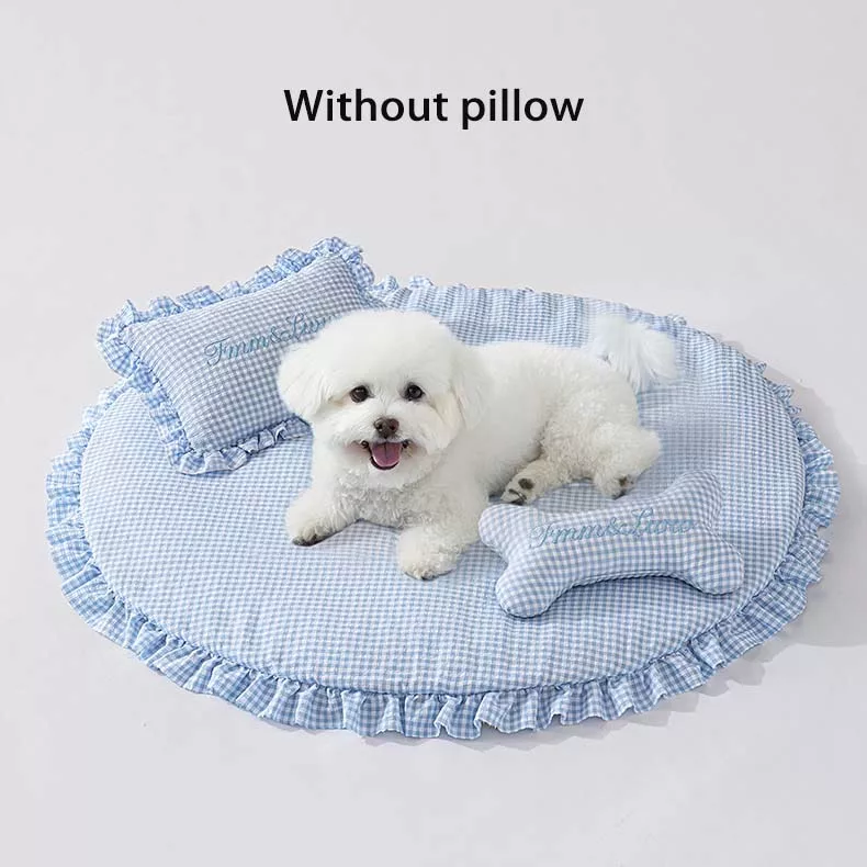 Round pet mat for all seasons